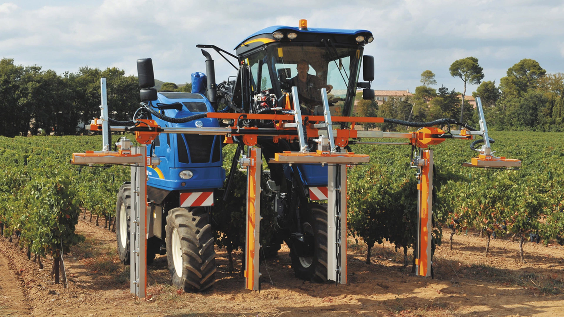 New Holland Braud Grape Harvester