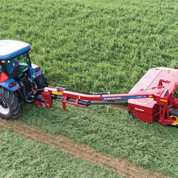 New Holland Discbine® Side-Pull Disc Mower-Conditioners