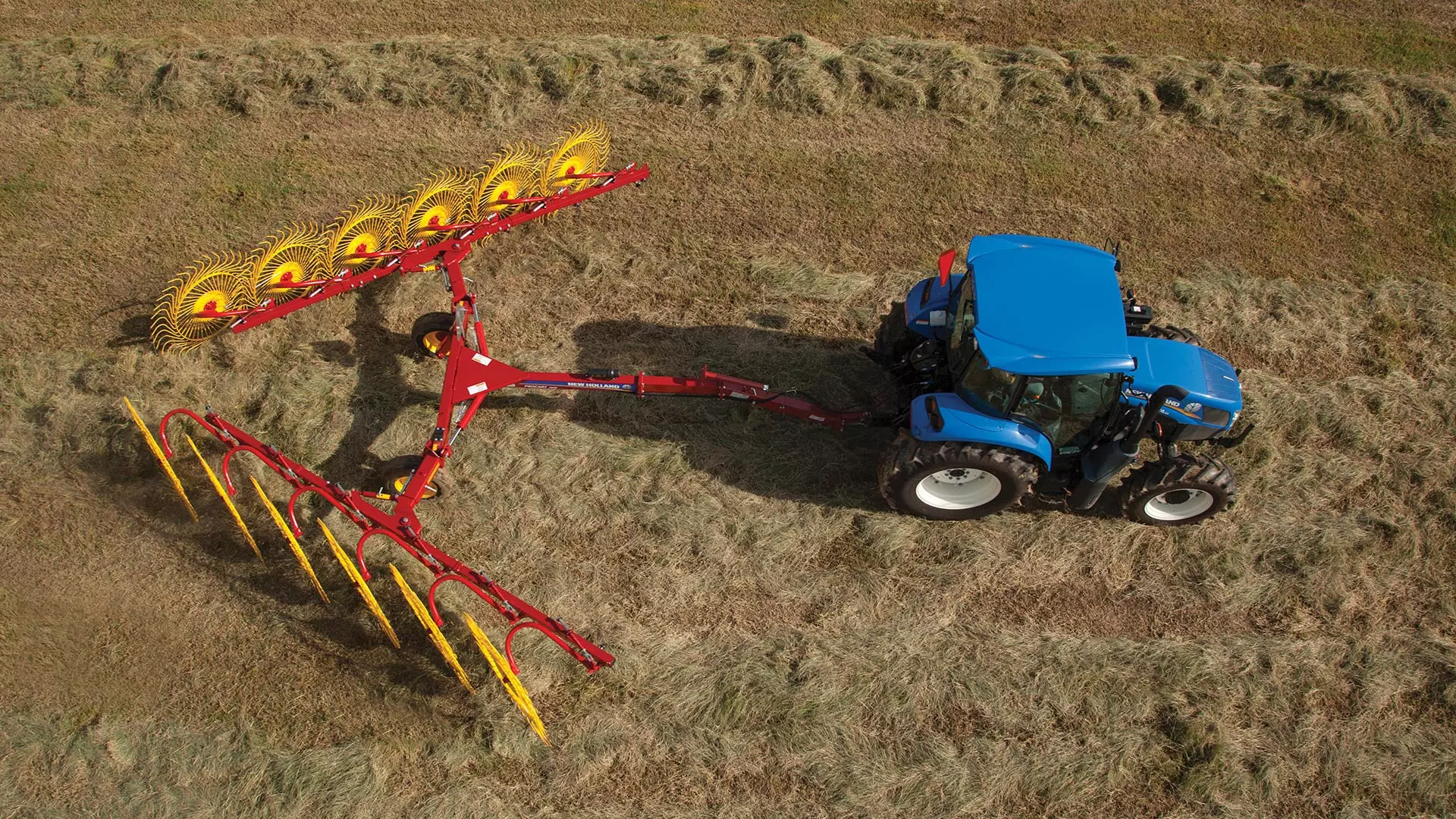 New Holland ProCart™ and ProCart™ PLUS Deluxe Carted Wheel Rakes