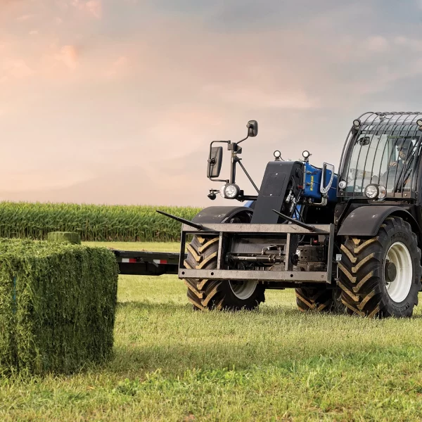 New Holland TH Series Large-Frame Telehandlers