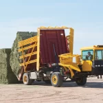 New Holland Stackcruiser® Self-Propelled Bale Wagons