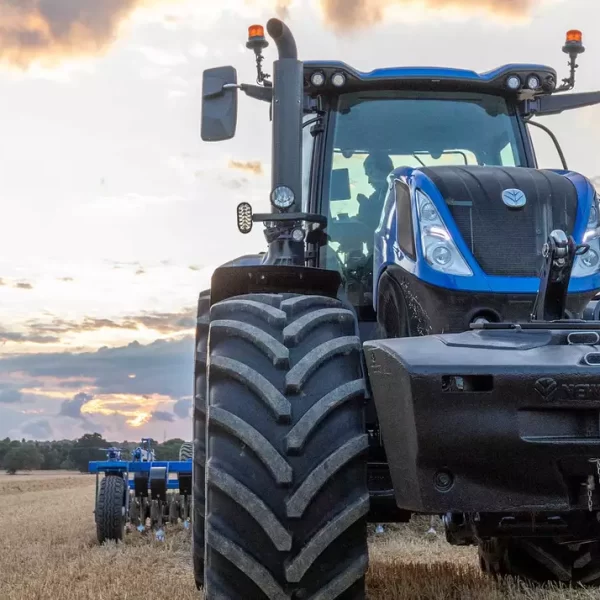New Holland T7 with PLM Intelligence™