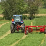 New Holland Discbine® Side-Pull Disc Mower-Conditioners