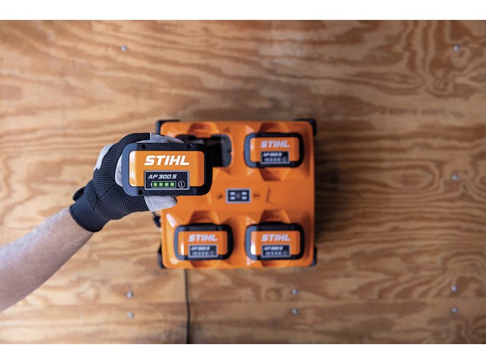STIHL AL 301 4 Multi Charger STIHL AL 301 4 Multi Charger