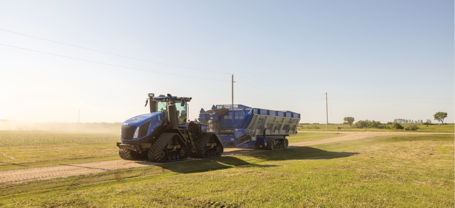 New Holland T9 with PLM Intelligence™ New Holland T9 with PLM Intelligence™