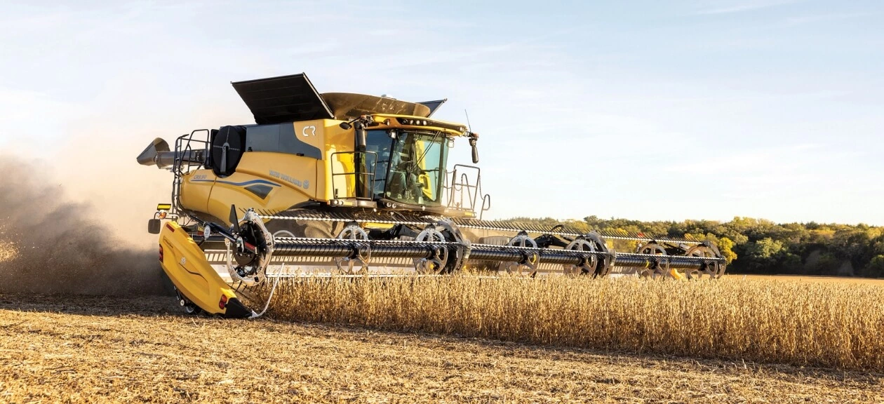 New Holland CR Series Twin Rotor® Combines