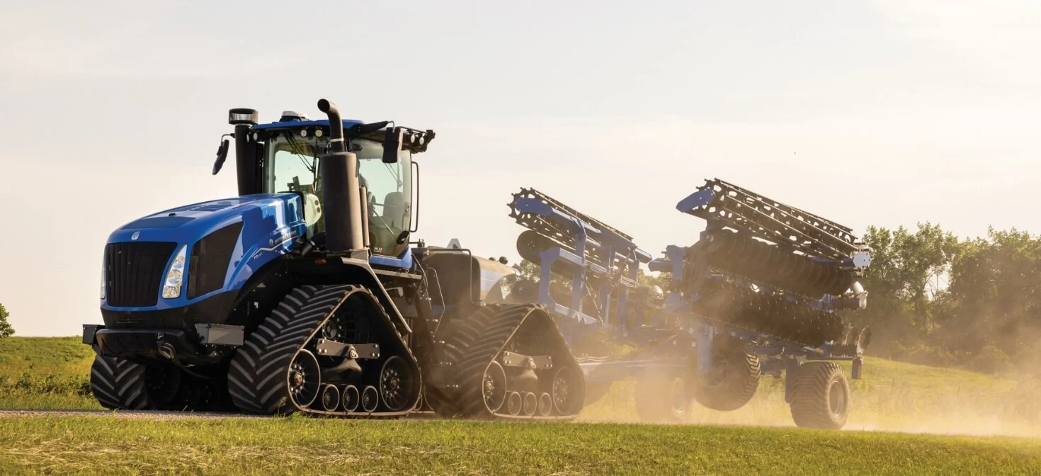 New Holland T9 with PLM Intelligence™ New Holland T9 with PLM Intelligence™