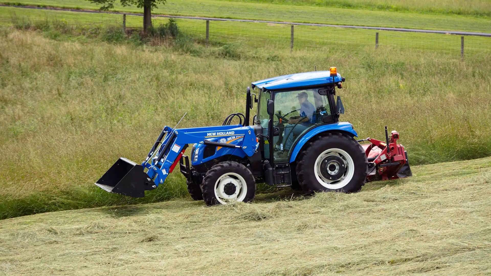 New Holland WORKMASTER™ Utility 55 – 75 Series