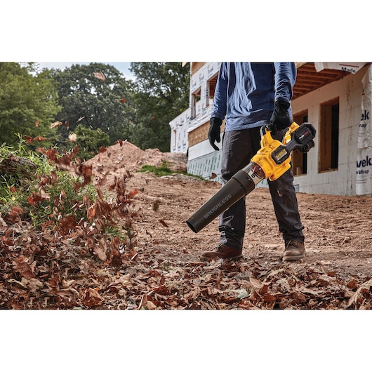 DEWALT 60V MAX* Brushless Cordless Handheld Axial Blower (Tool Only)