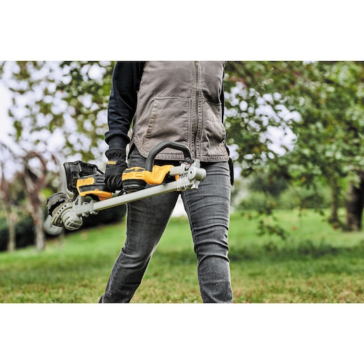 DEWALT 20V MAX* 14 in. Brushless Cordless Folding String Trimmer (Tool Only)