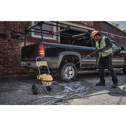 DEWALT 2400 PSI 1.1 GPM Electric Pressure Washer