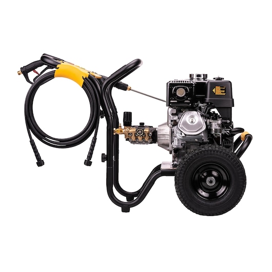 DEWALT 4000 PSI 3.5 GPM Gas Pressure Washer with Honda® Engine and Triplex Pump