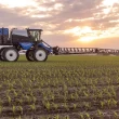 New Holland Guardian™ Front Boom Sprayers