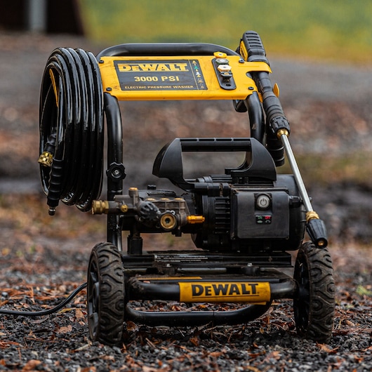 DEWALT 3000 PSI 1.0 GPM Cold Water Electric Pressure Washer