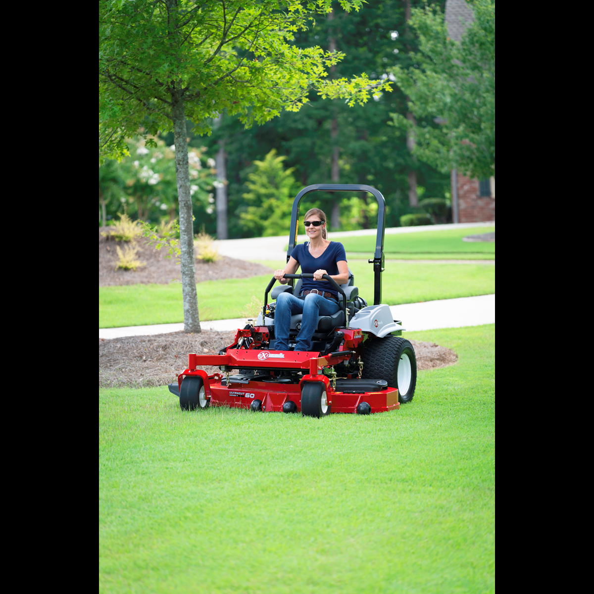 Exmark Lazer Z E-Series with 20.5 HP* Kawasaki FX651V Engine and 48" UltraCut Series 4 Deck Exmark Lazer Z E-Series with 20.5 HP* Kawasaki FX651V Engine and 48" UltraCut Series 4 Deck